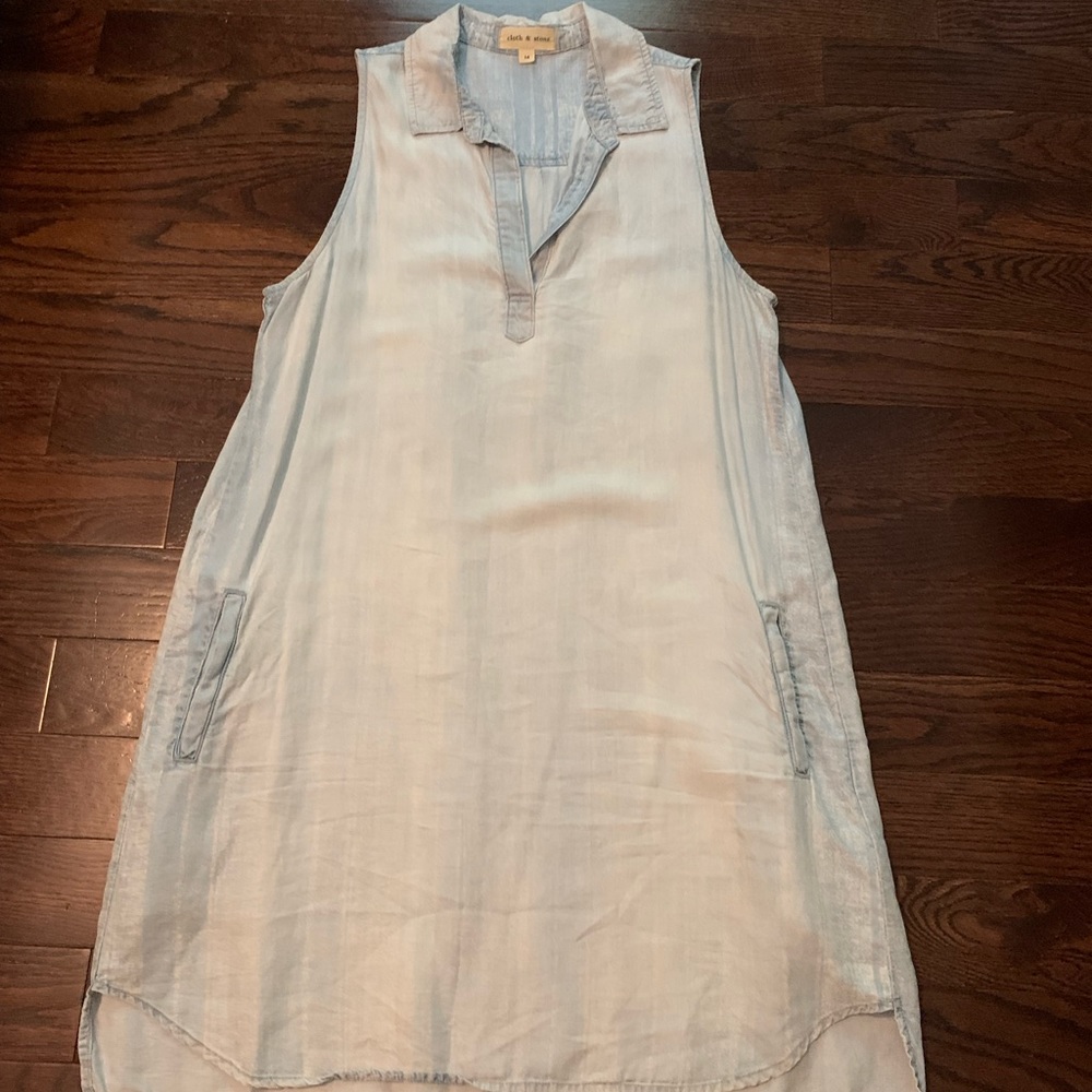 Beautiful chambray Cloth and Stone dress